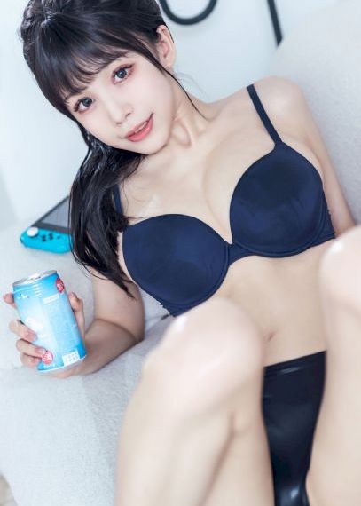 《诱人的飞行》无删减版_HD动漫在线观看